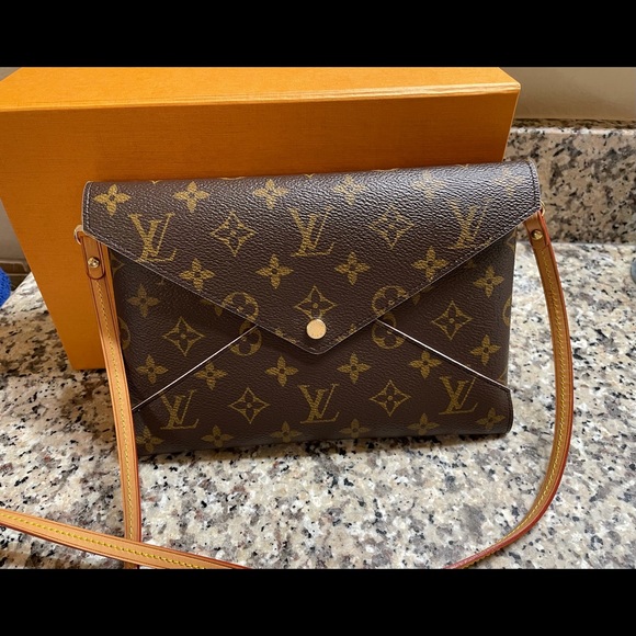 LV Monogram kirigami pouch- Large - Picture 2 of 9